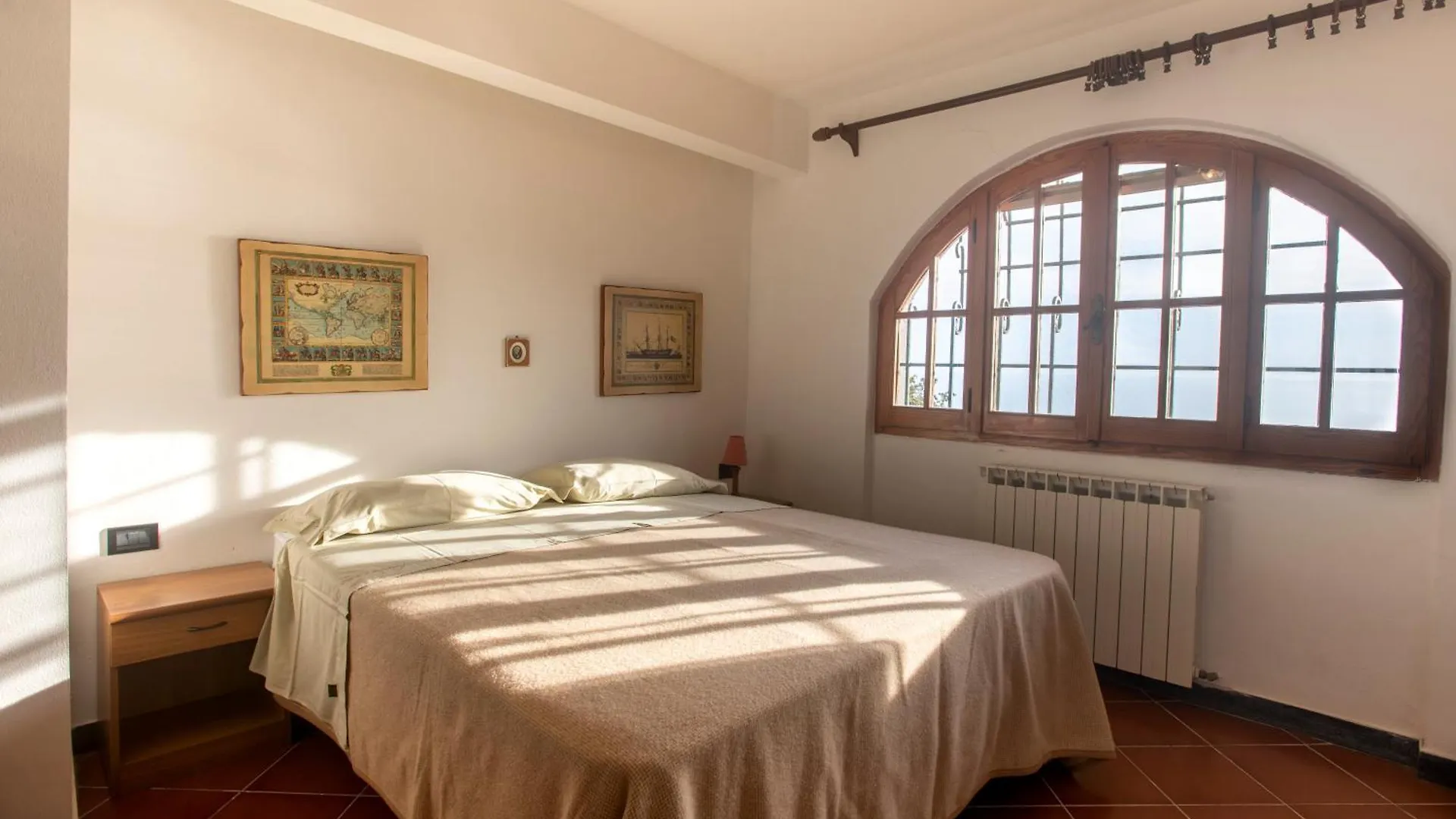 Apartment 079B - La Villa Storica Il Vigneto 45A, 7 Minuti Dal Mare - Parcheggio Privato Gratis Litorno