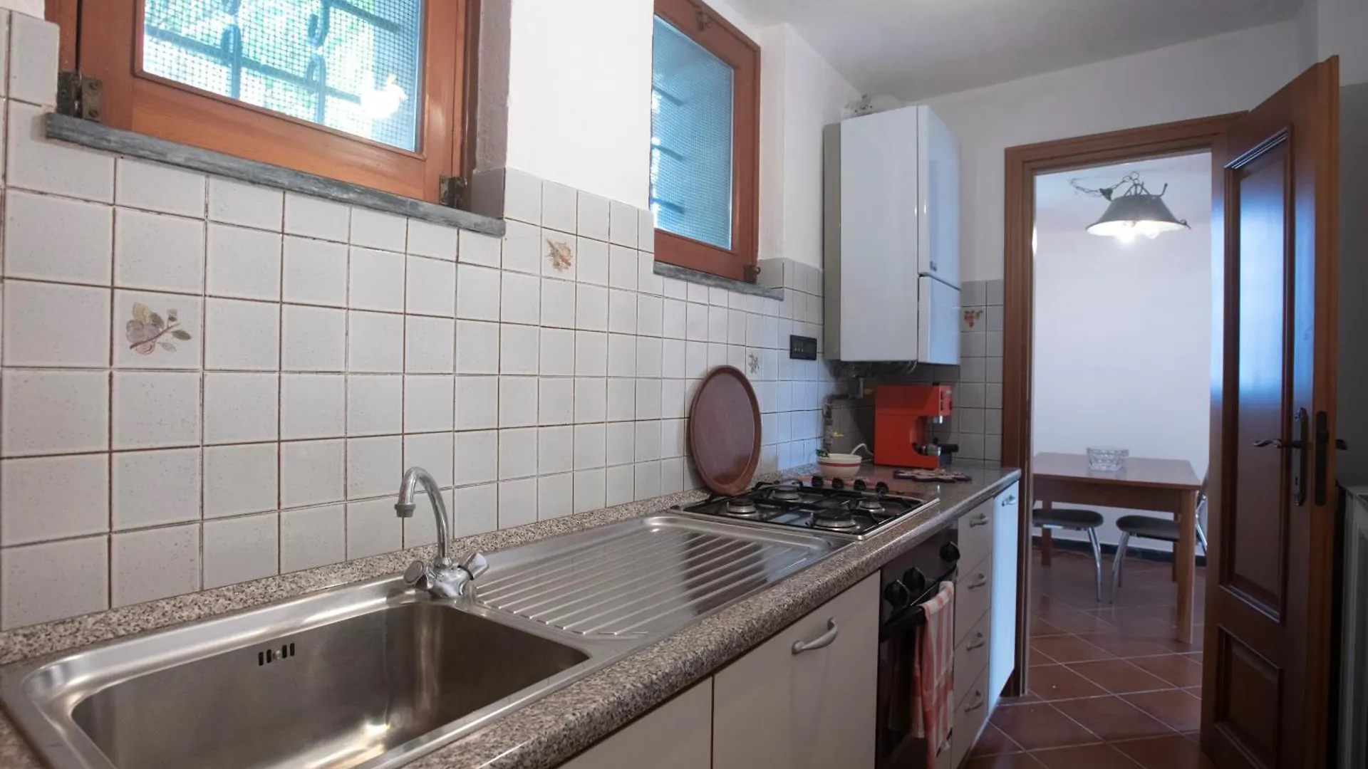 Apartment 079B - La Villa Storica Il Vigneto 45A, 7 Minuti Dal Mare - Parcheggio Privato Gratis Litorno
