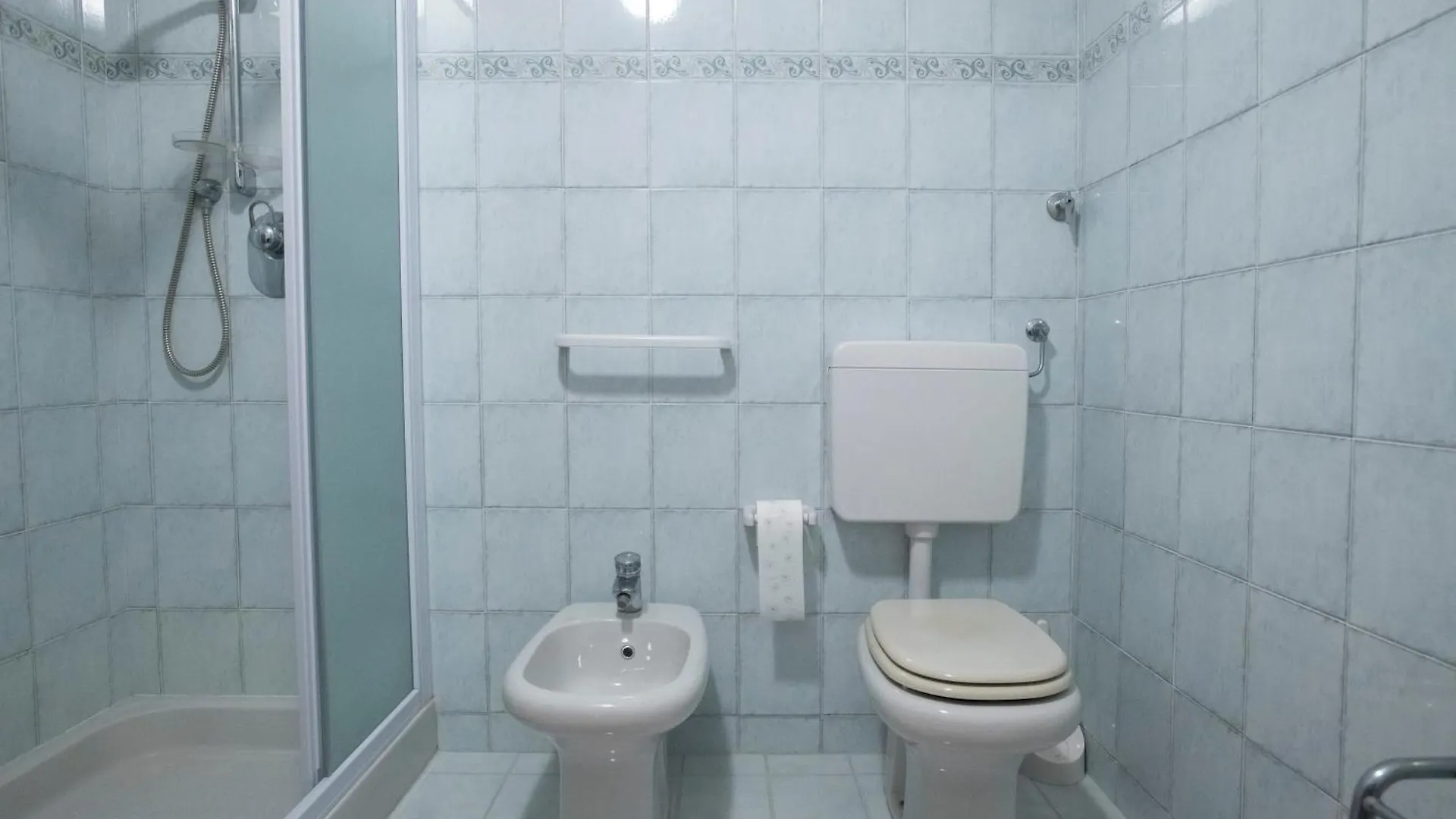 079B - La Villa Storica Il Vigneto 45A, 7 Minuti Dal Mare - Parcheggio Privato Gratis Litorno Apartment