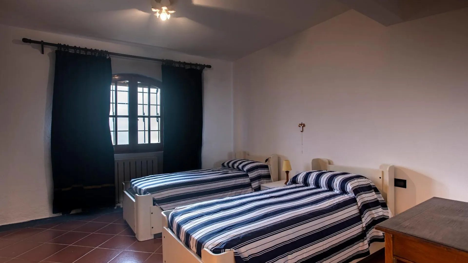 079B - La Villa Storica Il Vigneto 45A, 7 Minuti Dal Mare - Parcheggio Privato Gratis Litorno
